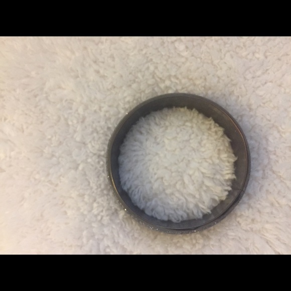 5 Bracelets - Picture 5 of 5